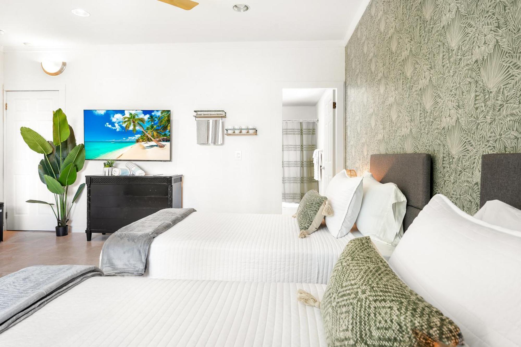 Cobalt Coast Resort West Bay Dış mekan fotoğraf